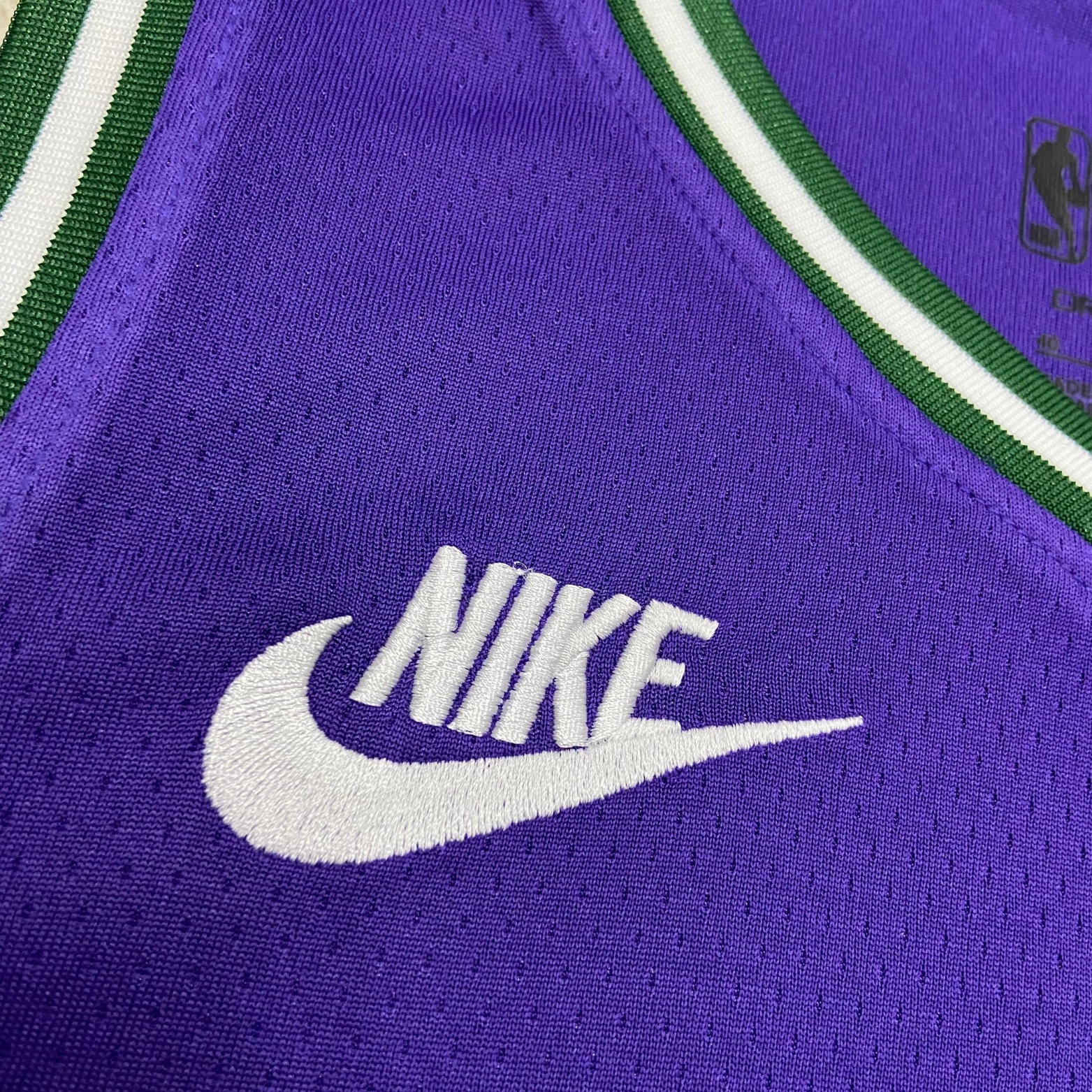 Nike NBA Milwaukee Bucks Jersey 2022/23
