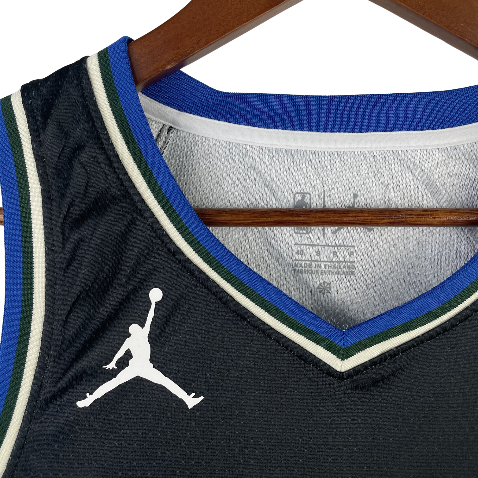 Jordan NBA Milwaukee Bucks Statement Edition Jersey 2022/23
